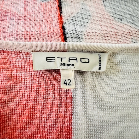 ETRO Milano 100% silk sweater set . Perfect for work or play. - Picture 10 of 12